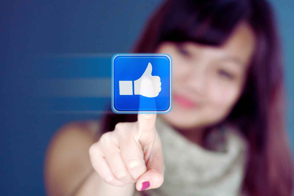 400 euro al giorno per mettere like ai post