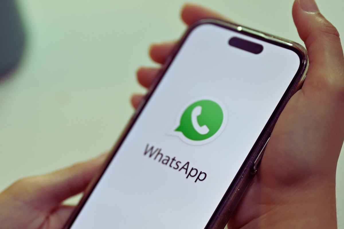 Whatsapp, la strana funzione che pochissimi hanno notato