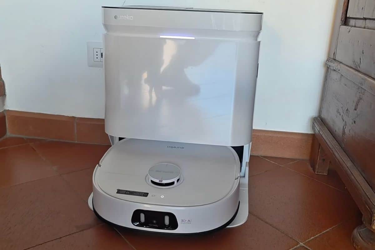 Recensione Eureka J15 Ultra: il nuovo robot aspirapolvere smart per chi vuole tecnologia avanzata senza spendere troppo