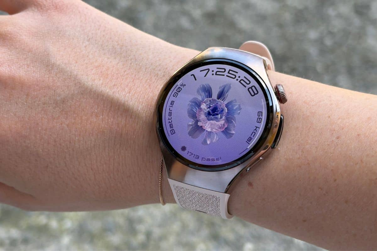 Huawei watch 5 recensione: pro e contro dello smartwatch top di gamma di Huawei
