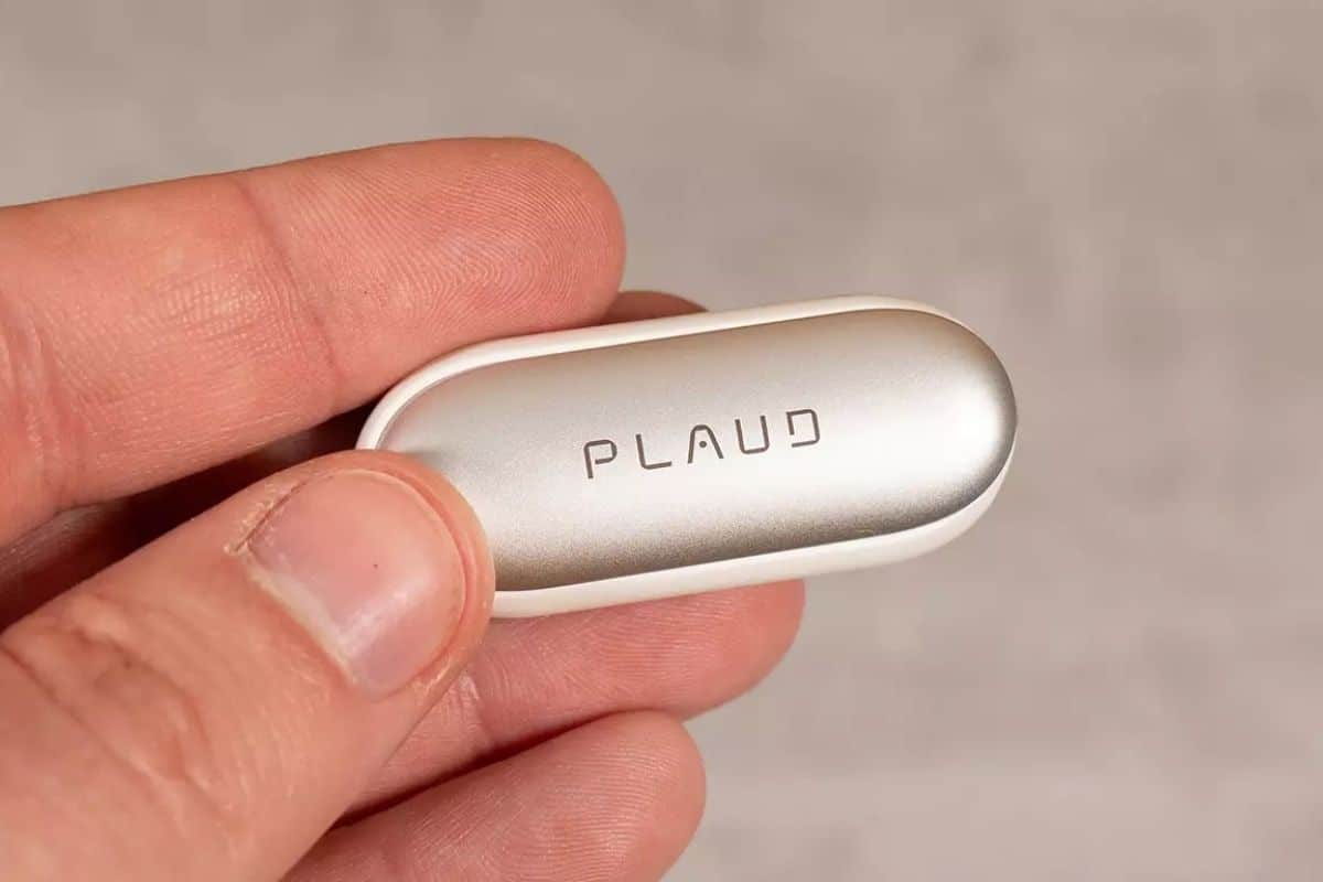 Plaud NotePin: il registratore invisibile che cattura ogni parola. Ma ne abbiamo davvero bisogno?Plaud NotePin: il registratore invisibile che cattura ogni parola. Ma ne abbiamo davvero bisogno?