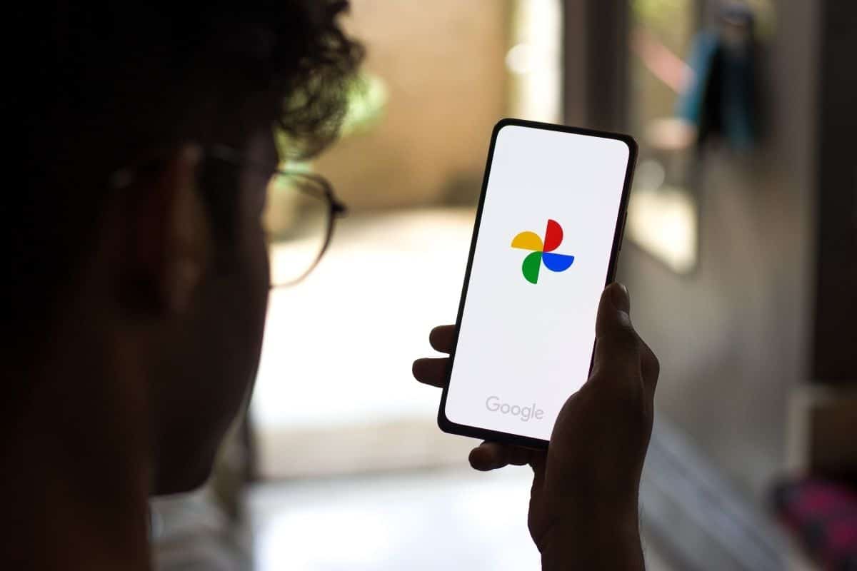 Google porta su iPhone una delle sue funzioni AI più richieste