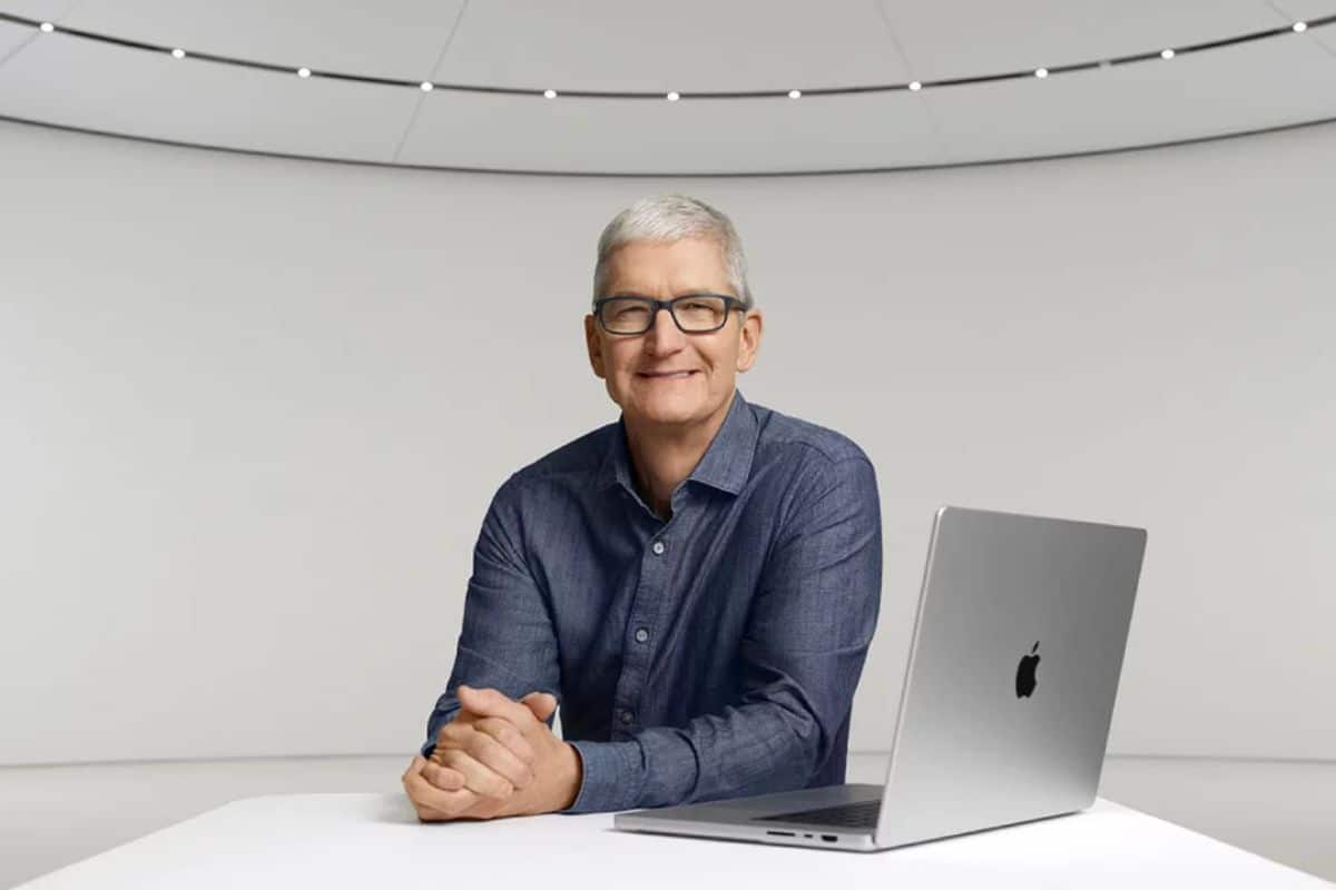 Tim Cook capo design Apple