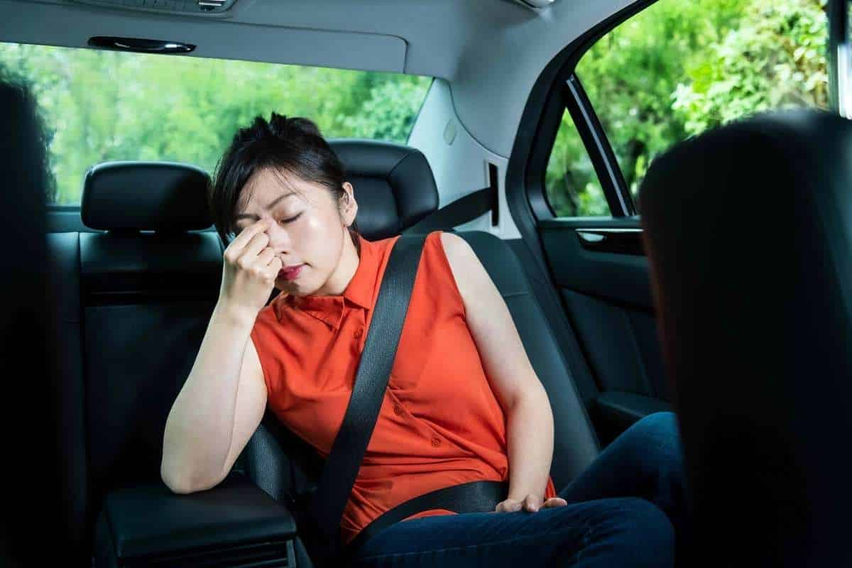 Mal d'auto sulle auto elettriche: perché a volte è peggio?