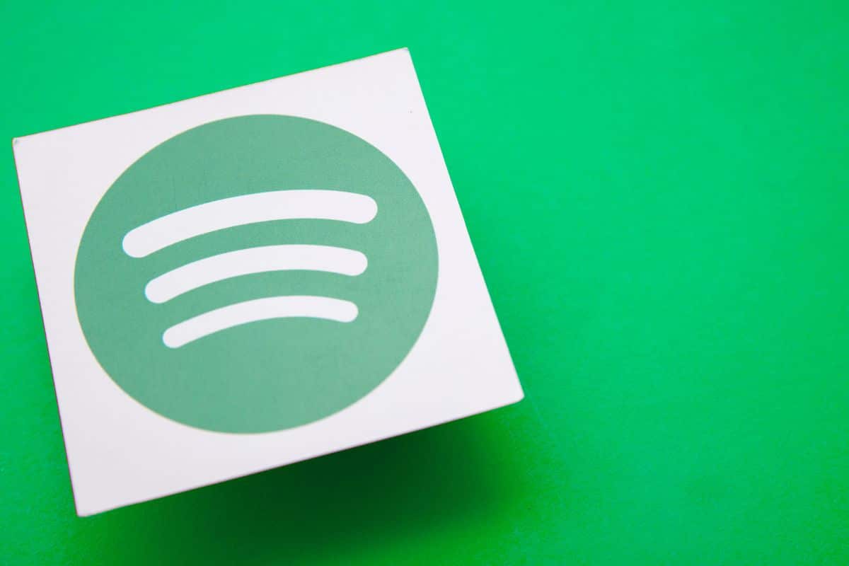 Spotify contro la musica generata con l'IA