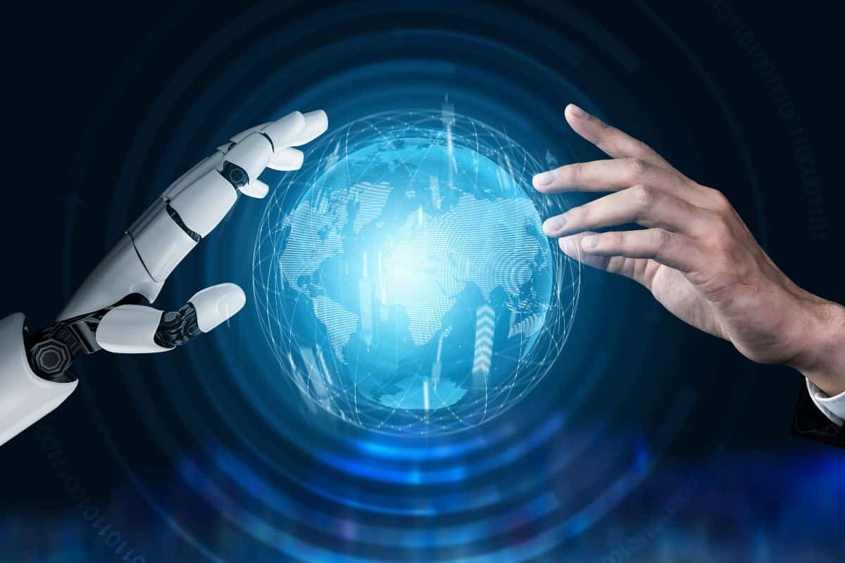 Salesforce sostituisce 4000 persone con l'IA