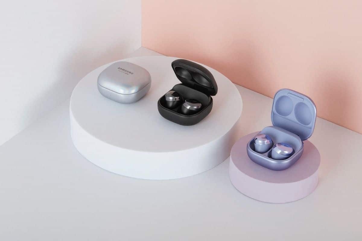 Galaxy Buds con traduzione live: l'alternativa economica ai nuovi AirPods Pro