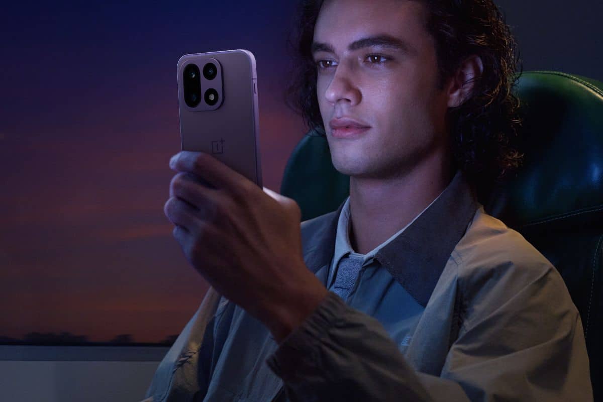 OnePlus 15 ufficiale