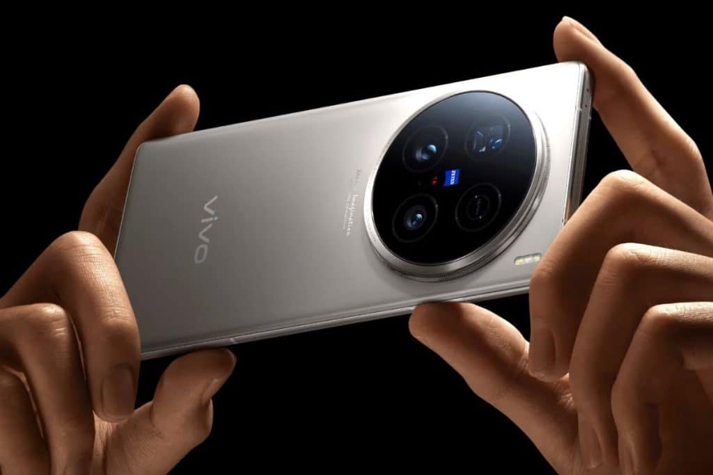 Vivo X300 Ultra è in arrivo