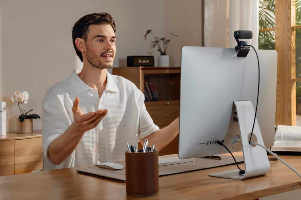 Insta360 Link 2 Pro e Link 2C Pro ufficiali: le webcam 4K con IA che sfidano le reflex